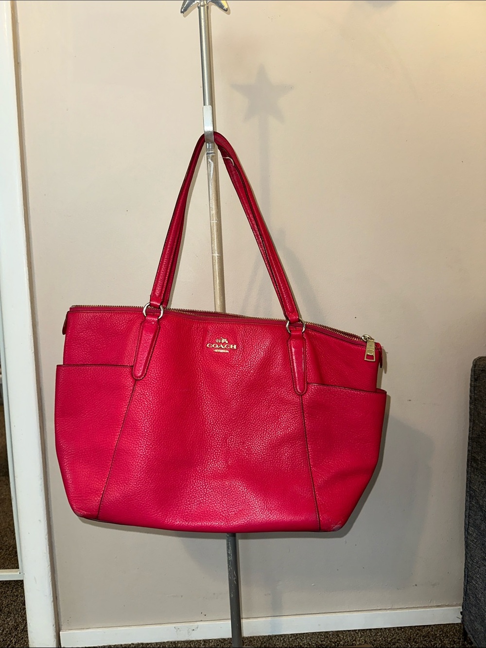 Coach Hot Pink Leather Tote Bag - Classic Shoulder Carry
